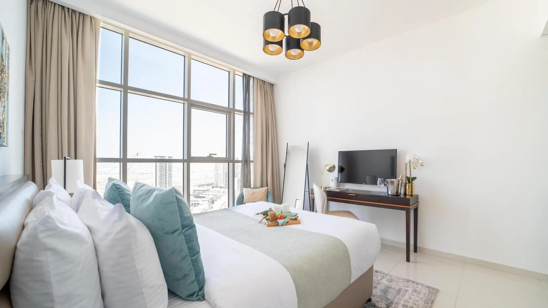 Apartment Frank Porter - Damac Ghalia Tower - Studio Dubai